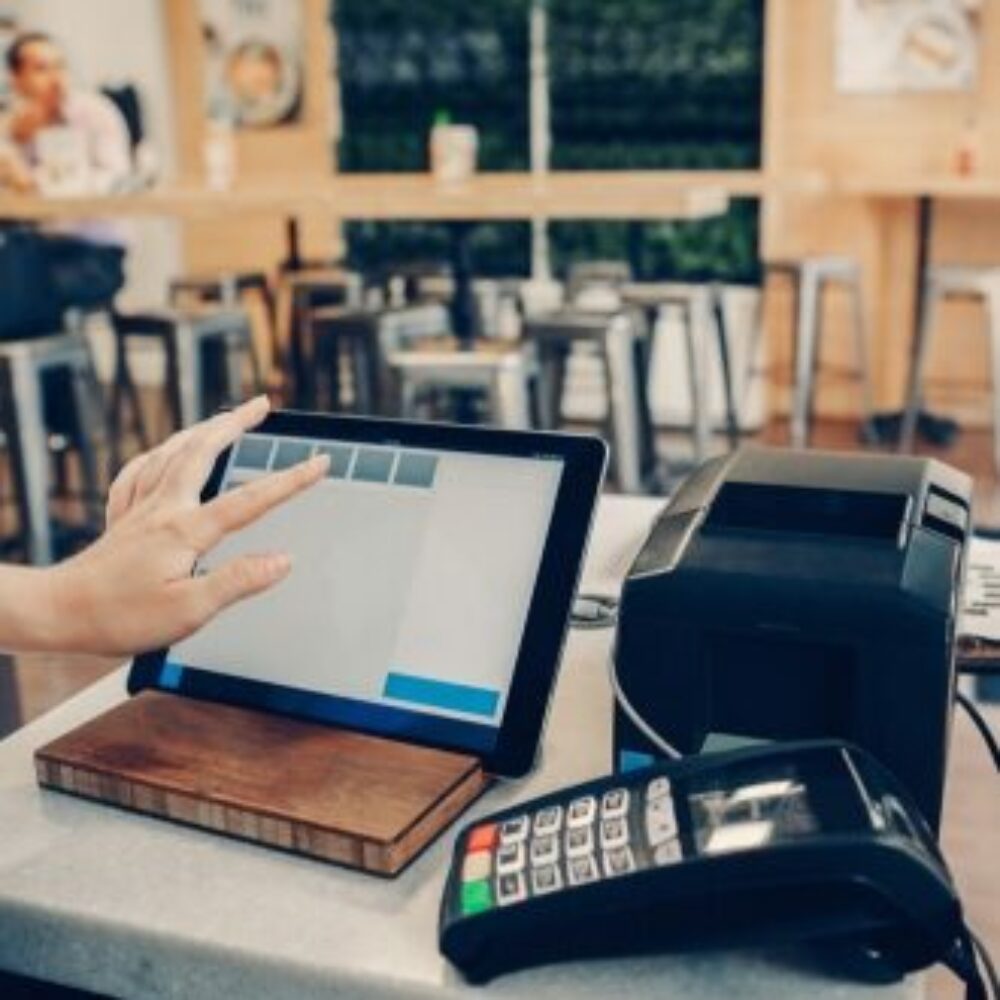 Auto-attestation logiciel de caisse : Une évolution majeure du cadre réglementaire